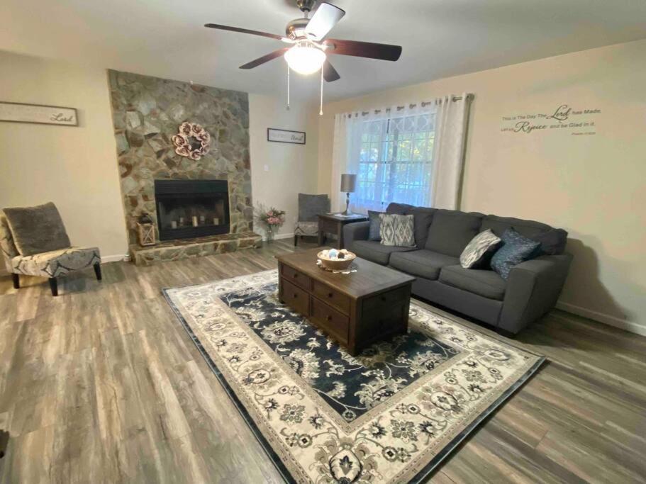 Donna'S Charm: 3 Br/King-Suite/Pools/Golf Дафне Экстерьер фото
